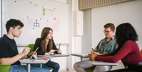 Studierende im Gespräch